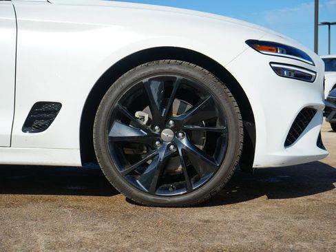 Used 2023 Genesis G70 2.0T w/ Sport Prestige Package image 9