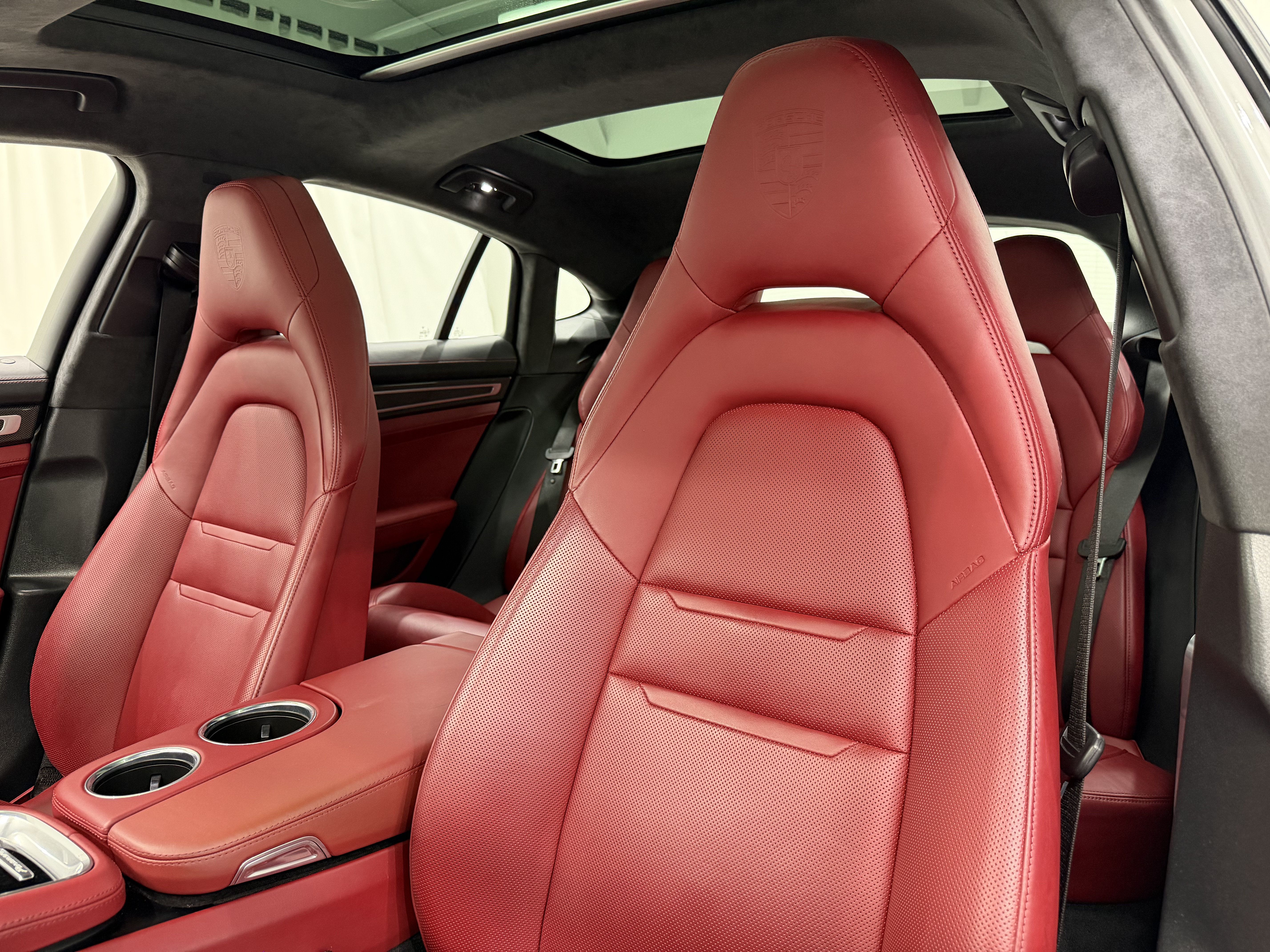 Used 2019 Porsche Panamera Turbo S AWD/4WD image 34