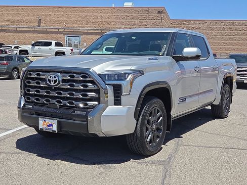 Certified 2025 Toyota Tundra Platinum AWD/4WD image 1