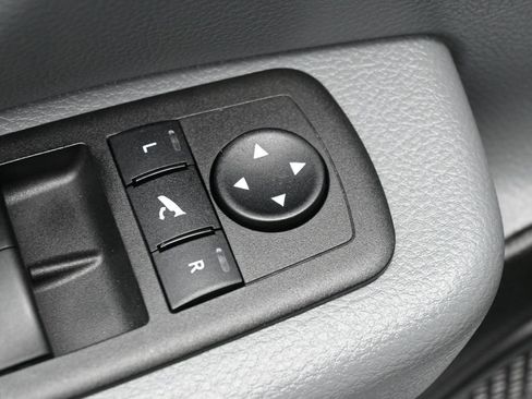 Used 2023 RAM 1500 Lone Star AWD/4WD image 12