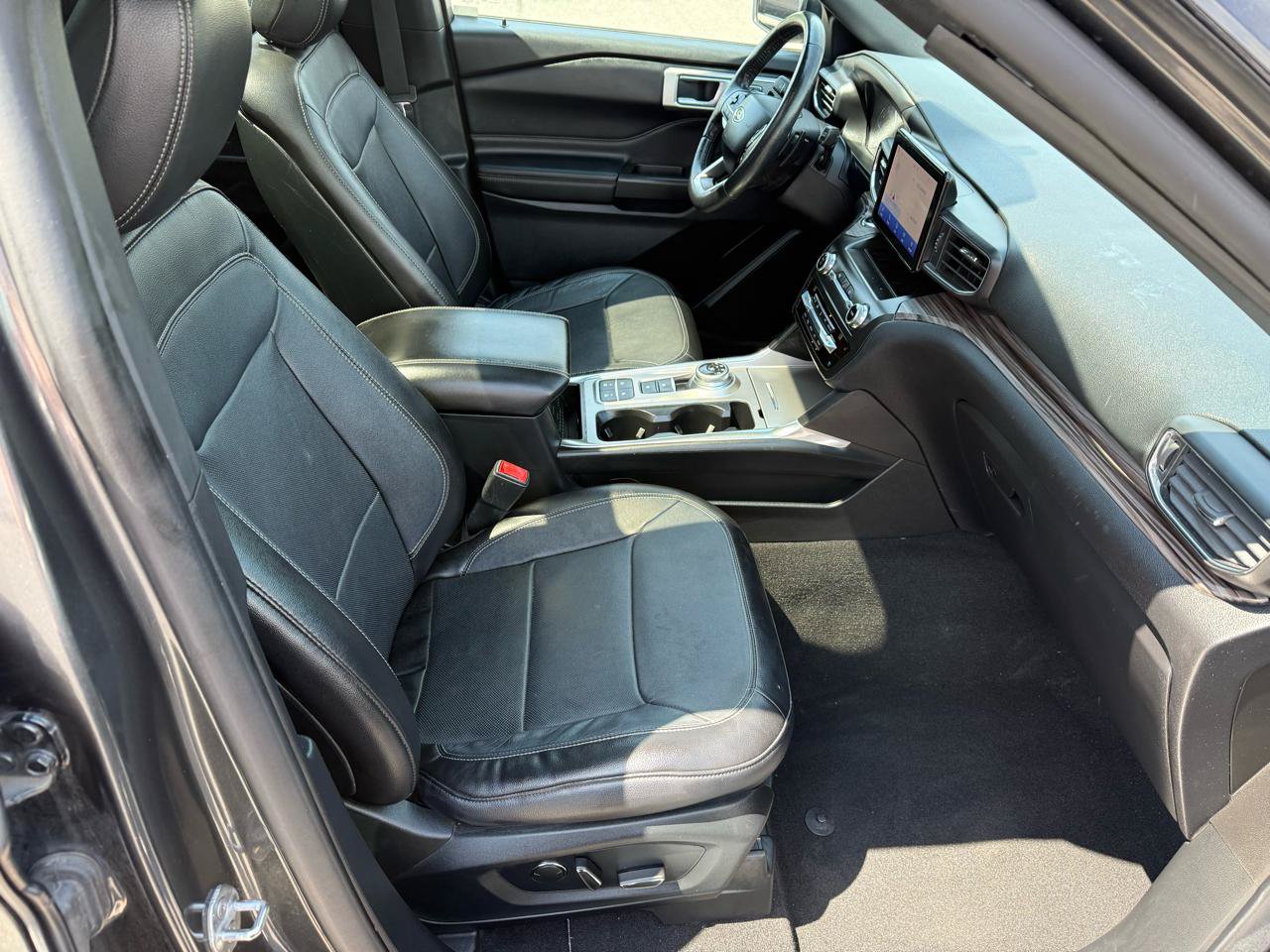 Used 2020 Ford Explorer Limited RWD image 21