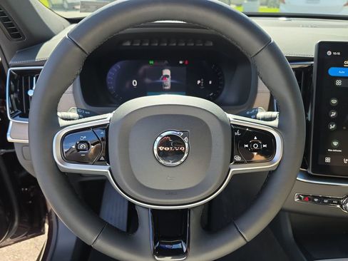 New 2026 Volvo XC90 B5 Plus w/ Protection Package Premier image 14