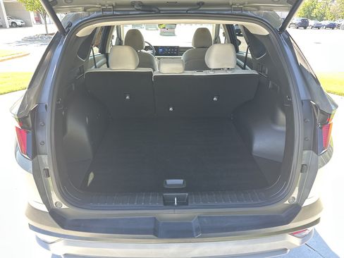 Used 2025 Hyundai Tucson SEL FWD image 32