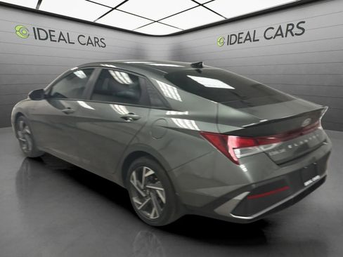 Used 2025 Hyundai Elantra Sport FWD image 7