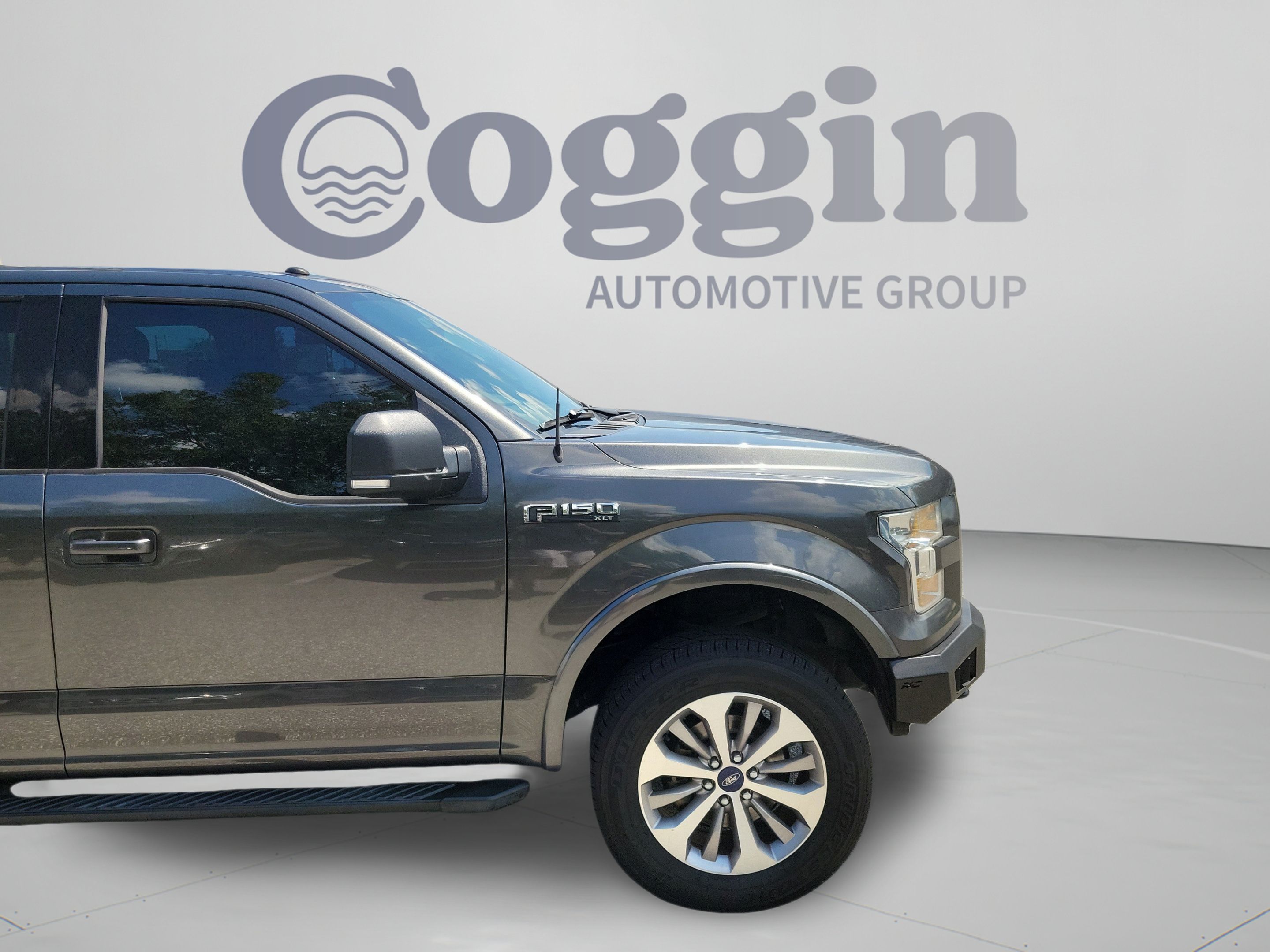 Used 2017 Ford F150 XLT w/ Equipment Group 302A Luxury AWD/4WD image 32