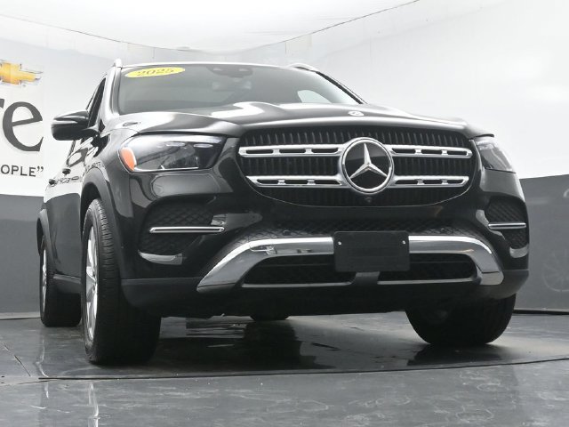 Used 2025 Mercedes-Benz GLE 350 4MATIC image 3