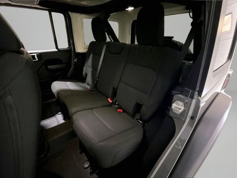 Used 2020 Jeep Wrangler Unlimited Sport image 22