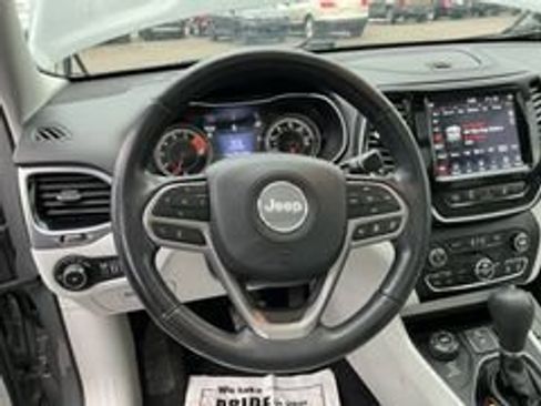 Used 2021 Jeep Cherokee Limited w/ Elite Package image 12