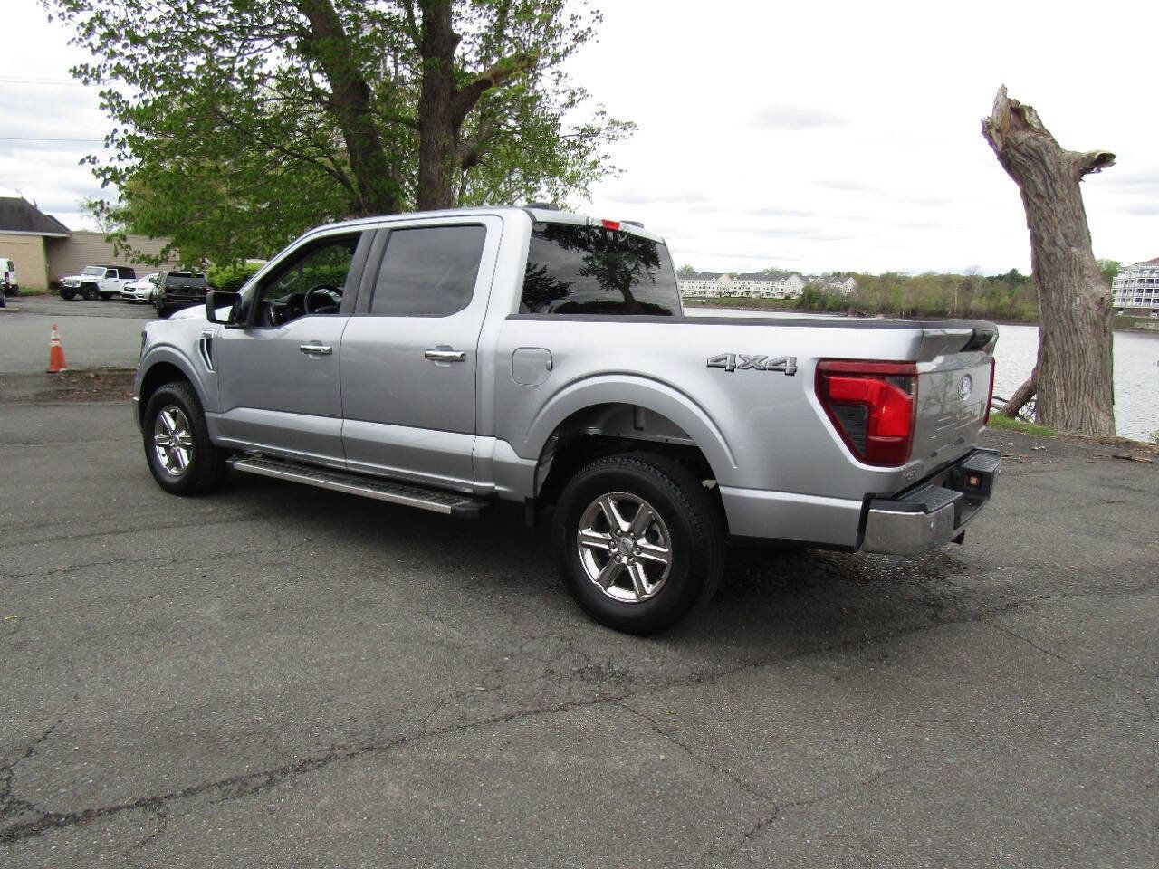 Used 2025 Ford F150 XLT w/ Equipment Group 301A Standard AWD/4WD image 40