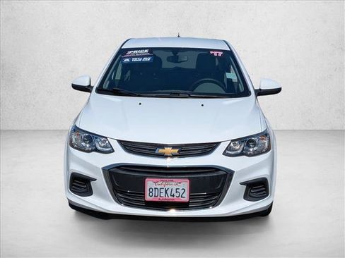 Used 2017 Chevrolet Sonic LT FWD image 2