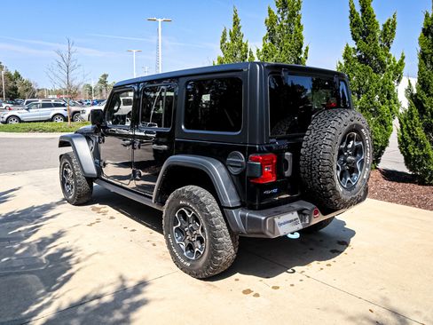 Used 2022 Jeep Wrangler Unlimited Rubicon w/ Dual Top Group image 9