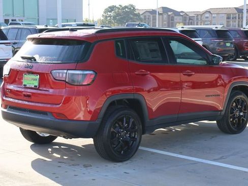 New 2026 Jeep Compass Latitude AWD/4WD image 7