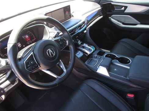 Certified 2023 Acura MDX FWD w/ Technology Package image 17