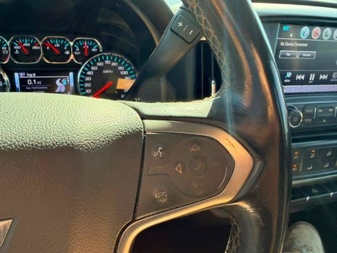 Used 2018 Chevrolet Silverado 1500 LT w/ Trailering Package AWD/4WD image 19
