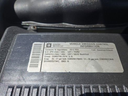 Used 2012 Cadillac Escalade Luxury image 29