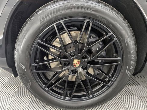 New 2026 Porsche Cayenne AWD/4WD image 13