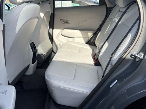 Used 2025 Hyundai Kona SEL image 22