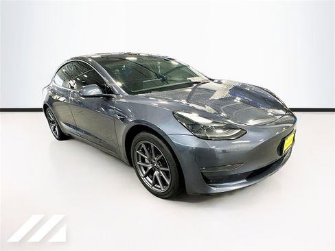 Used 2023 Tesla Model 3 Long Range image 3