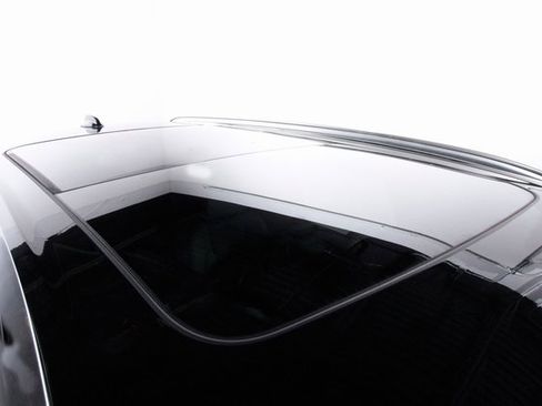 Certified 2024 Volvo XC90 B6 Plus image 33