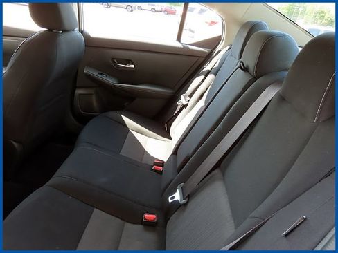 Used 2021 Nissan Sentra SV FWD image 10