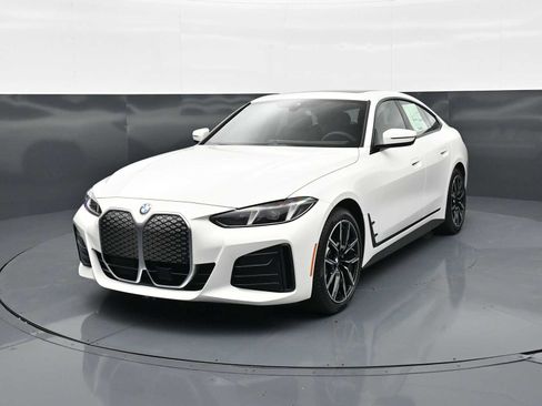 New 2026 BMW i4 eDrive40 w/ M Sport Package RWD image 1