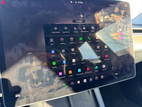 Used 2023 Tesla Model 3 Standard Range image 30