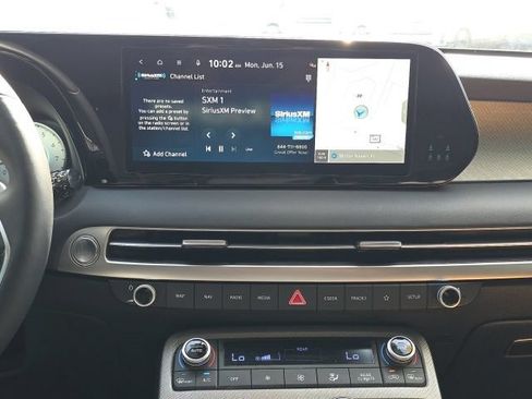 Used 2025 Hyundai Palisade SEL FWD image 14
