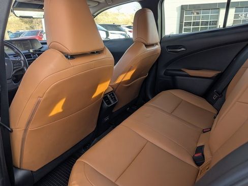 Used 2021 Lexus UX 250h w/ Premium Package image 28