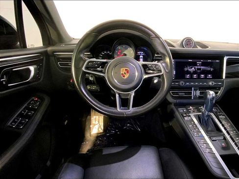 Certified 2021 Porsche Macan S AWD/4WD image 13