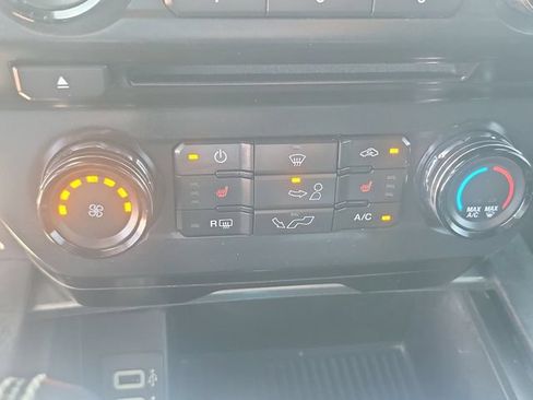 Used 2017 Ford F150 XLT w/ Equipment Group 302A Luxury AWD/4WD image 19