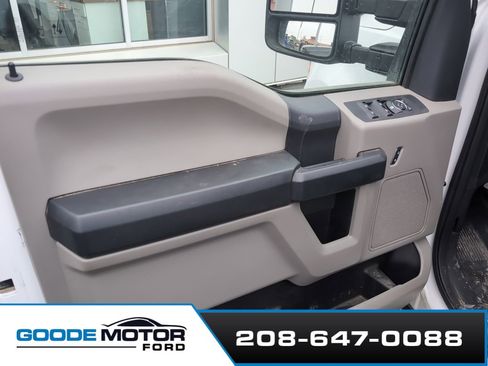 Certified 2022 Ford F250 XL w/ Power Equipment Group image 6