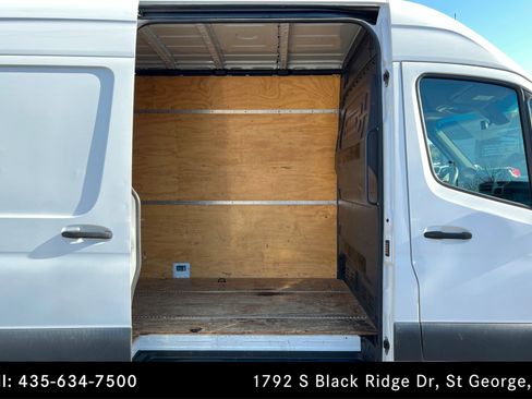 Used 2019 Mercedes-Benz Sprinter 170 Cargo image 14