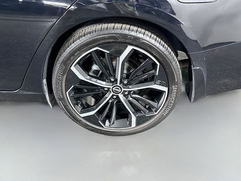 Used 2025 Nissan Altima 2.5 SR w/ SR Premium Package FWD image 37