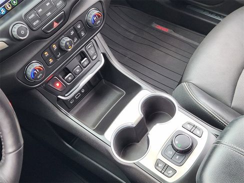 Used 2018 GMC Terrain Denali w/ Driver Alert Package II image 15