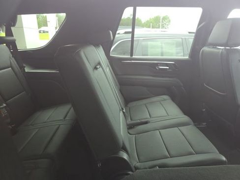 Used 2025 Chevrolet Tahoe LT image 9