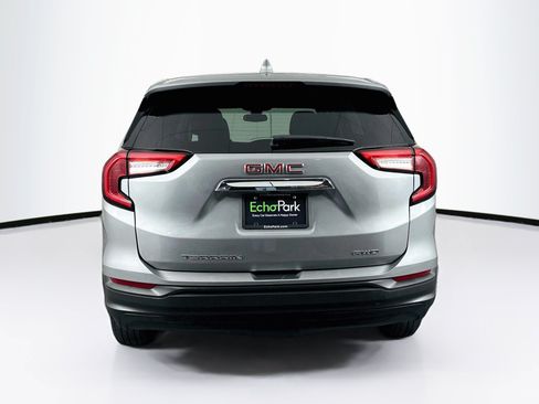 Used 2024 GMC Terrain SLE AWD/4WD image 7