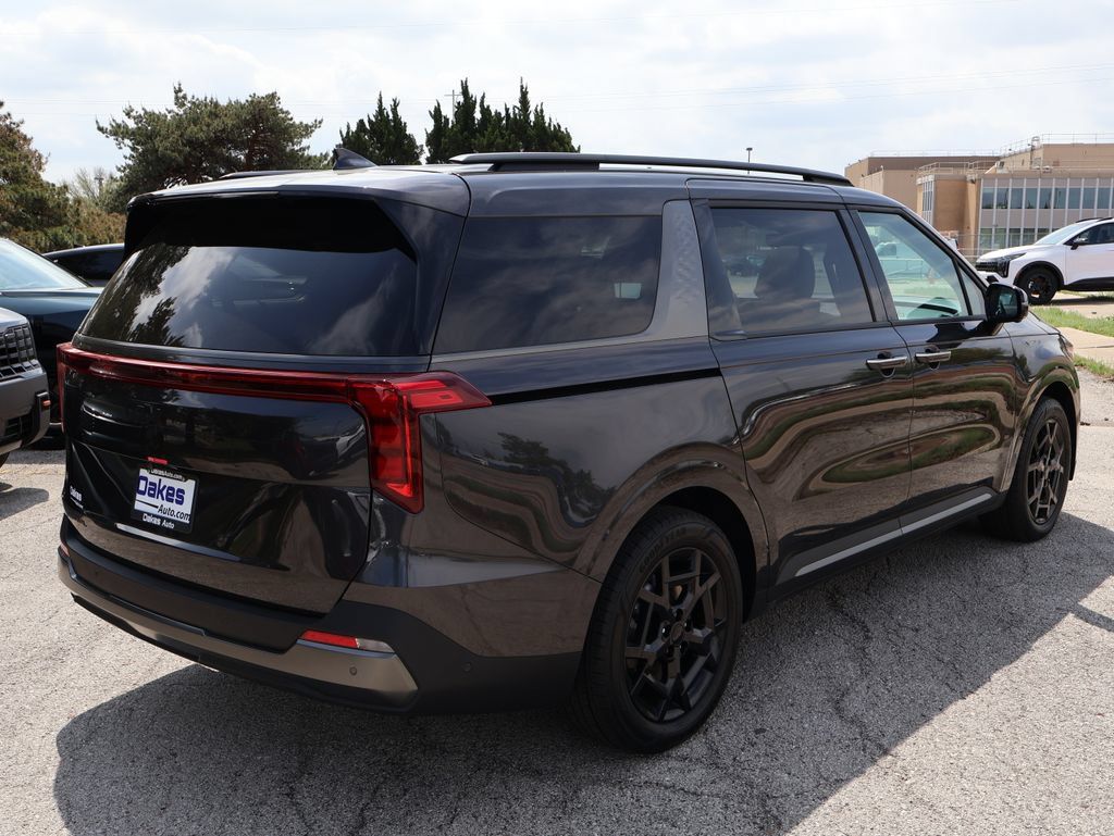 New 2026 Kia Carnival SX w/ SX Dark Edition Package FWD image 7