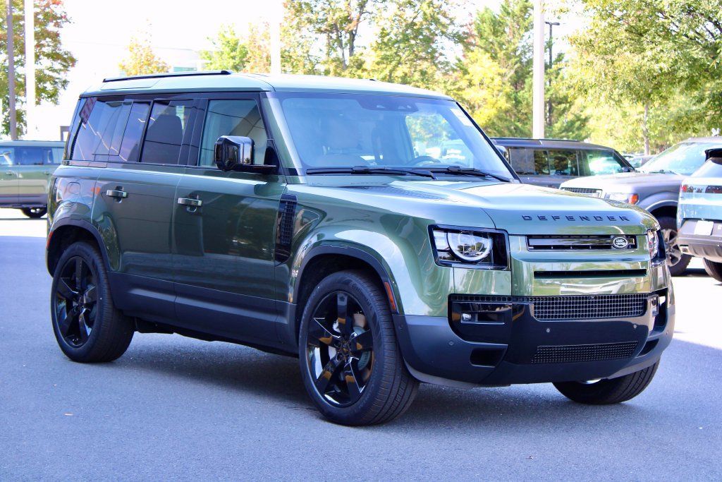 New 2026 Land Rover Defender 110 S AWD/4WD image 2