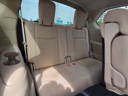Used 2016 Nissan Pathfinder S FWD image 20