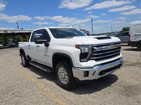 Used 2024 Chevrolet Silverado 2500 LTZ AWD/4WD image 1