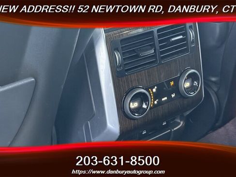 Used 2018 Land Rover Range Rover Sport HSE AWD/4WD image 28