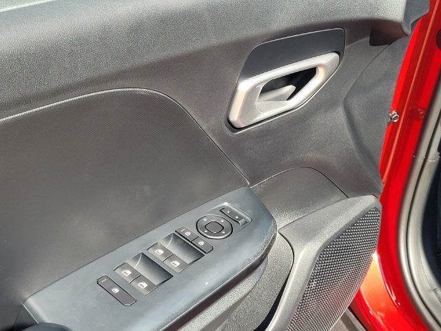 New 2026 Kia K4 FWD image 10
