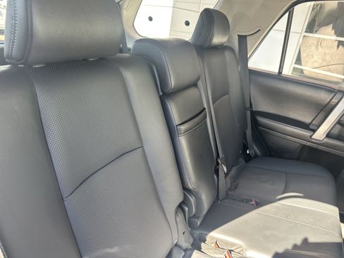 Used 2016 Toyota 4Runner Limited AWD/4WD image 30