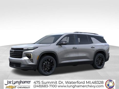 New 2026 Chevrolet Traverse LT image 2