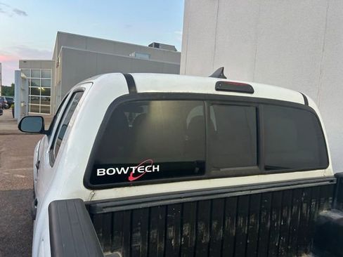 Used 2012 Toyota Tacoma 4x4 Double Cab w/ SR5 Pkg image 27