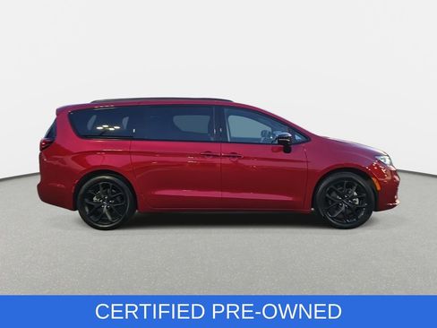 Used 2025 Chrysler Pacifica Limited FWD image 4