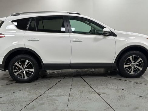 Used 2017 Toyota RAV4 XLE image 6