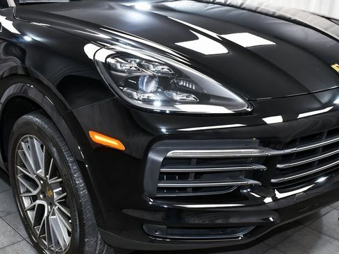 Used 2022 Porsche Cayenne Platinum Edition image 73