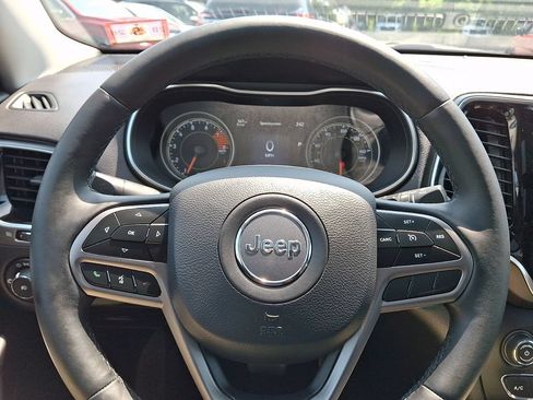 Used 2019 Jeep Cherokee Limited AWD/4WD image 20