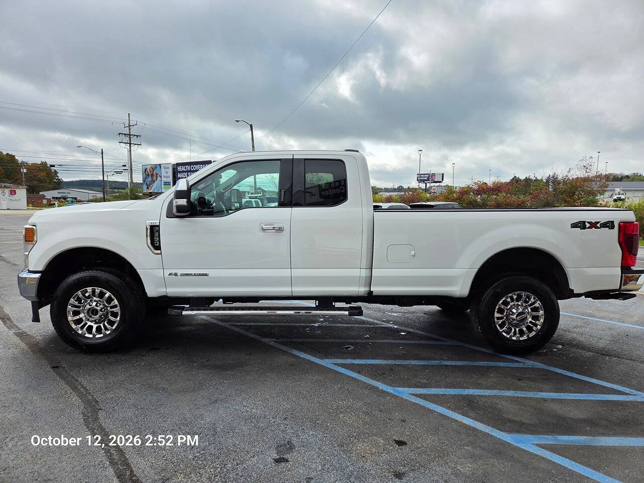 Used 2021 Ford F350 XLT w/ XLT Premium Package AWD/4WD image 4